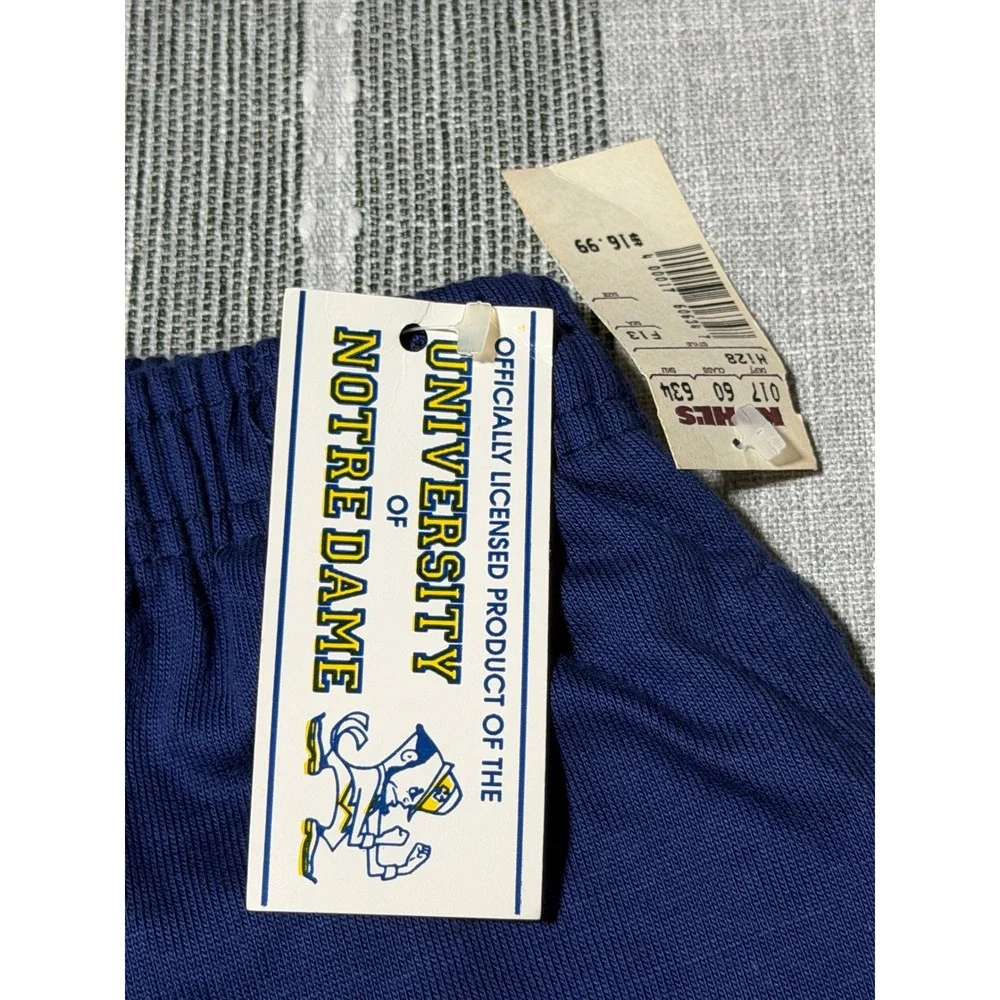 Vintage Notre Dame Fighting Irish Mens  Athletic Shorts Officially Josten's‎